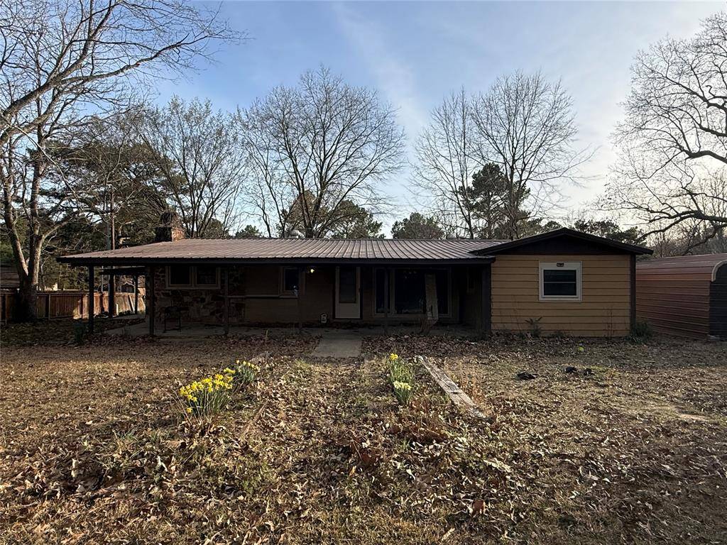 610 E 7th ST, Broken Bow, OK 74728