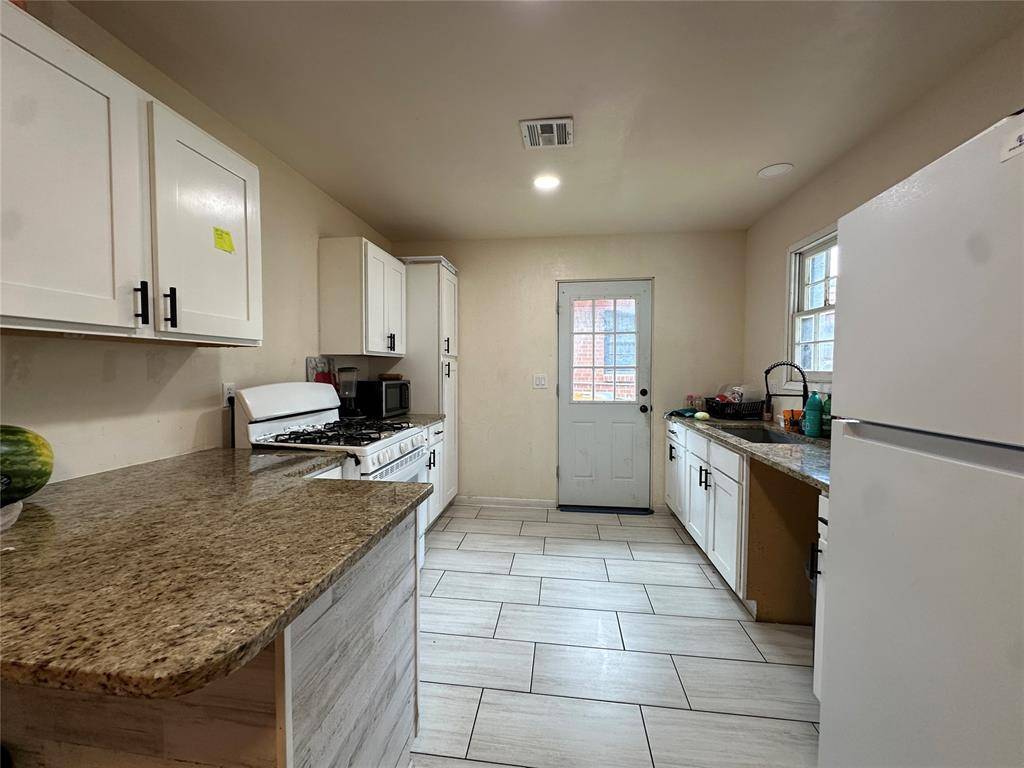 3237 NW 40th ST, Oklahoma City, OK 73112