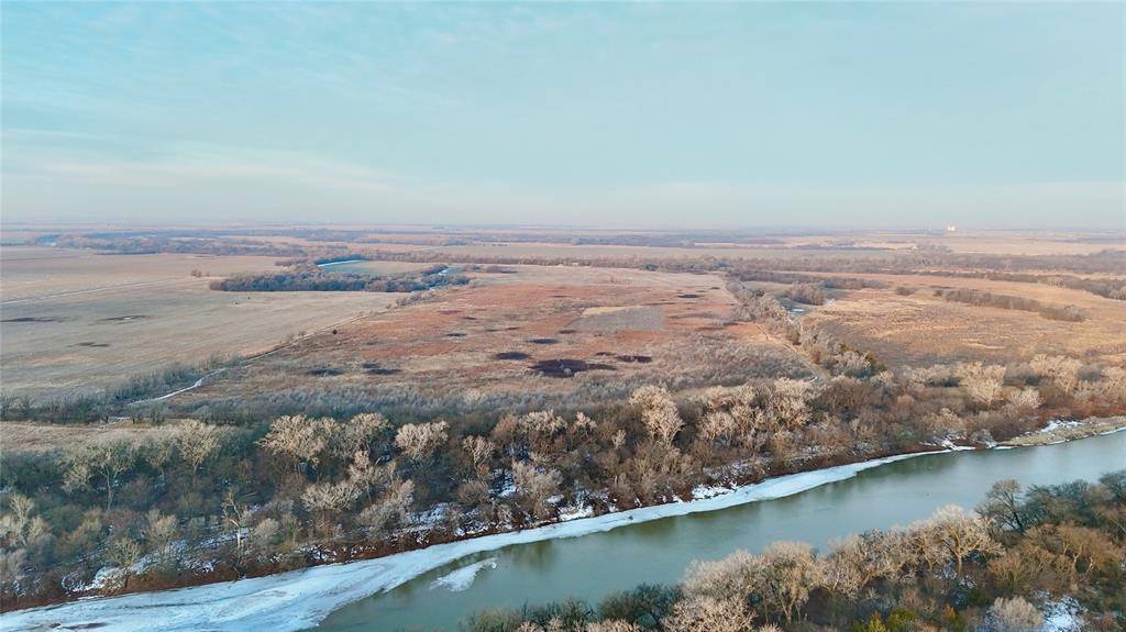 1 N 3100 RD, Lamont, OK 74643
