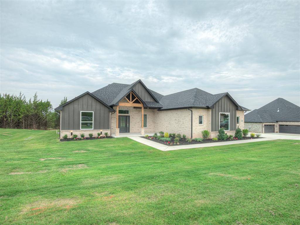 9329 Eliana DR, Guthrie, OK 73044