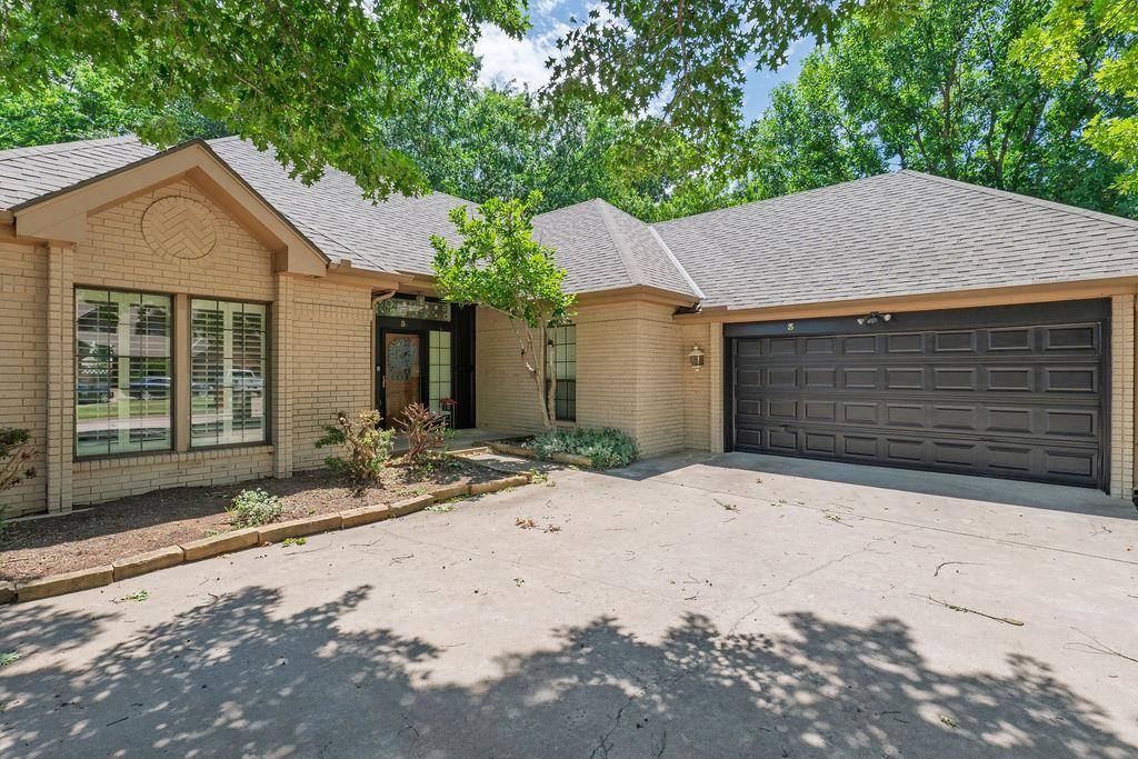 3 Brentwood PL, Shawnee, OK 74804