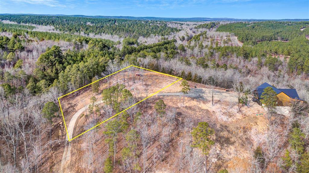 155 Ironwood Creek TRL, Broken Bow, OK 74728
