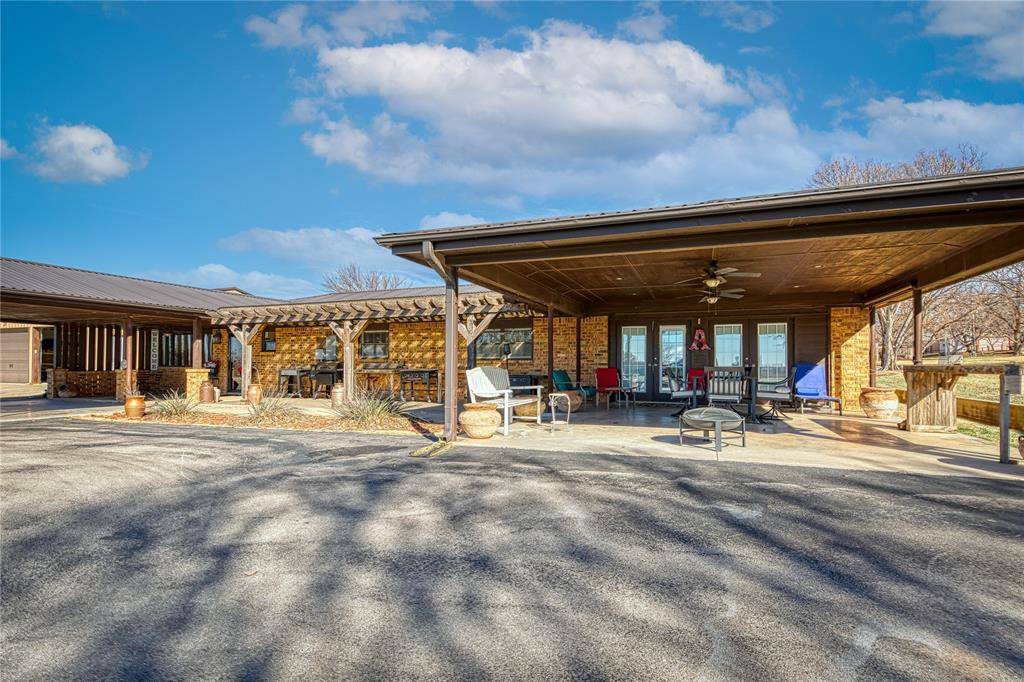 21303 E 990 RD, Foss Lake, OK 73647