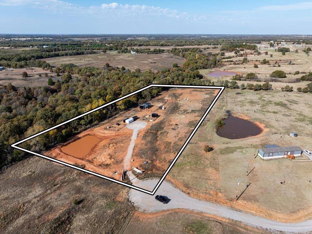10529 184th ST, Lindsay, OK 73052