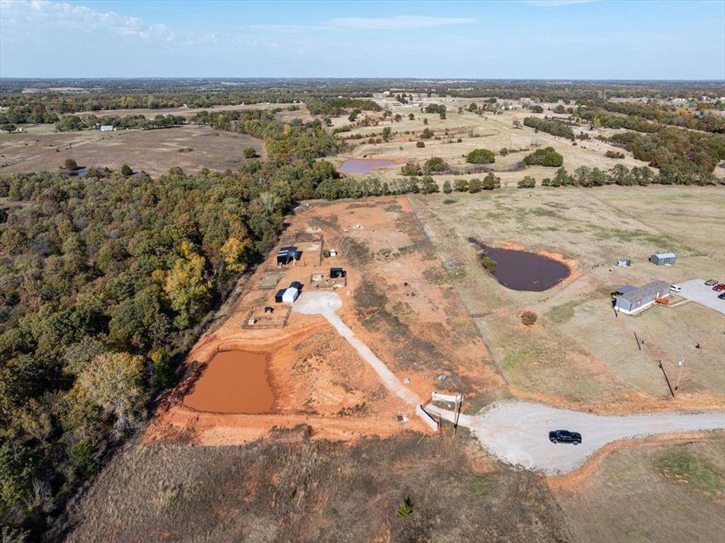 10529 184th ST, Lindsay, OK 73052