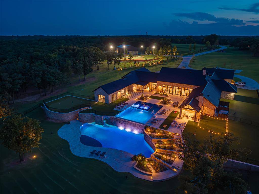 3003 S Country Club RD, Stillwater, OK 74074