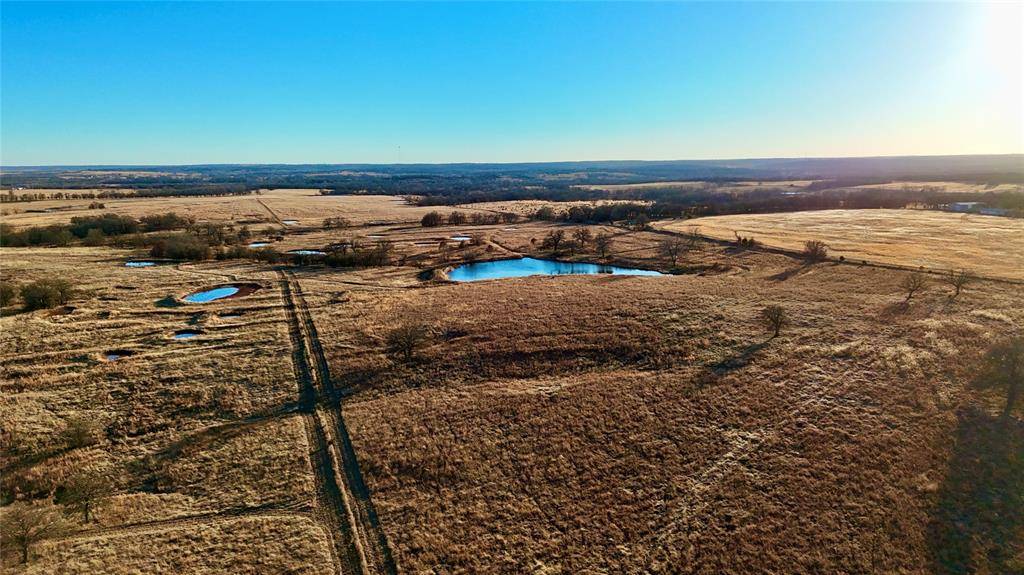 12 Wilshire DR, Mcloud, OK 74851
