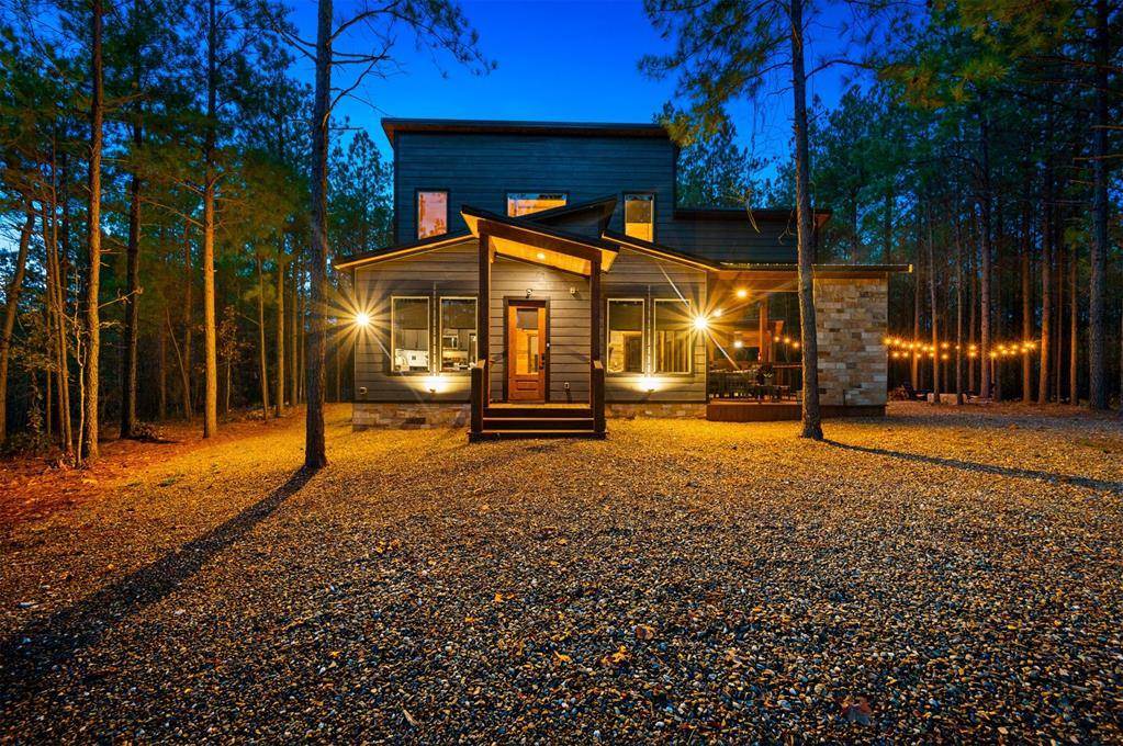 28 Hobie Cat LN, Broken Bow, OK 74728