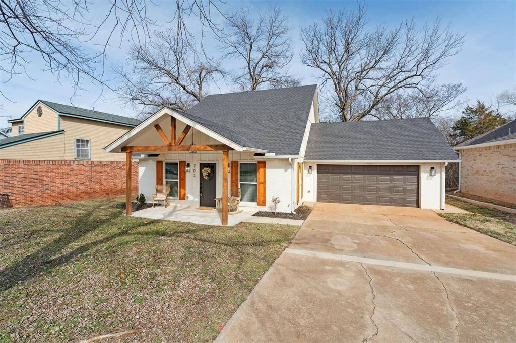 703 Rolling Meadow DR, Noble, OK 73068