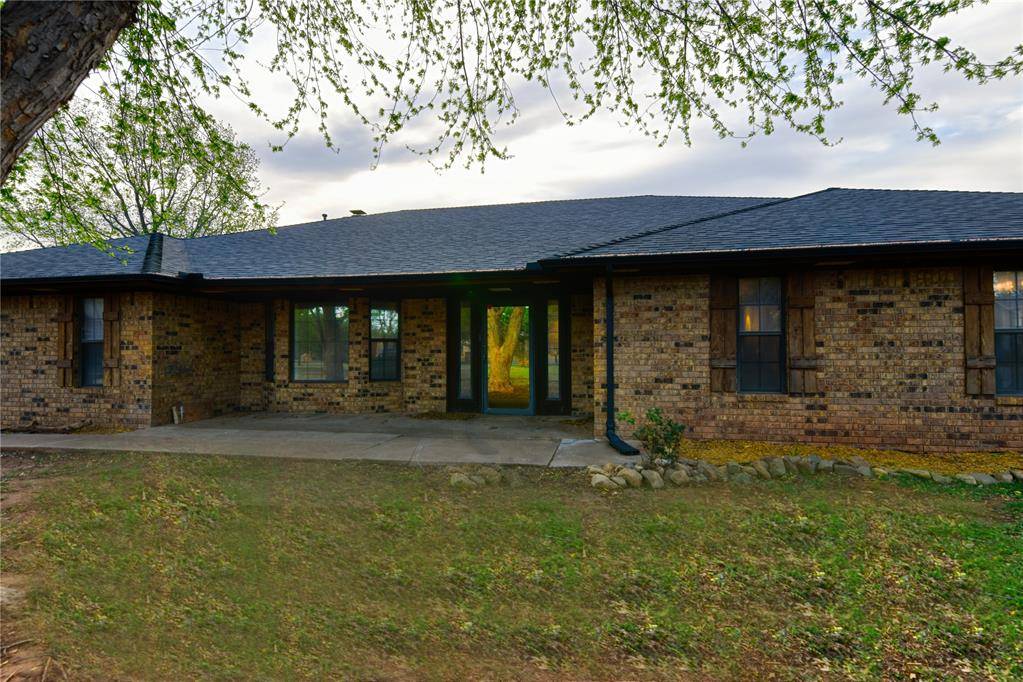 1010 Amy WAY, Elk City, OK 73644