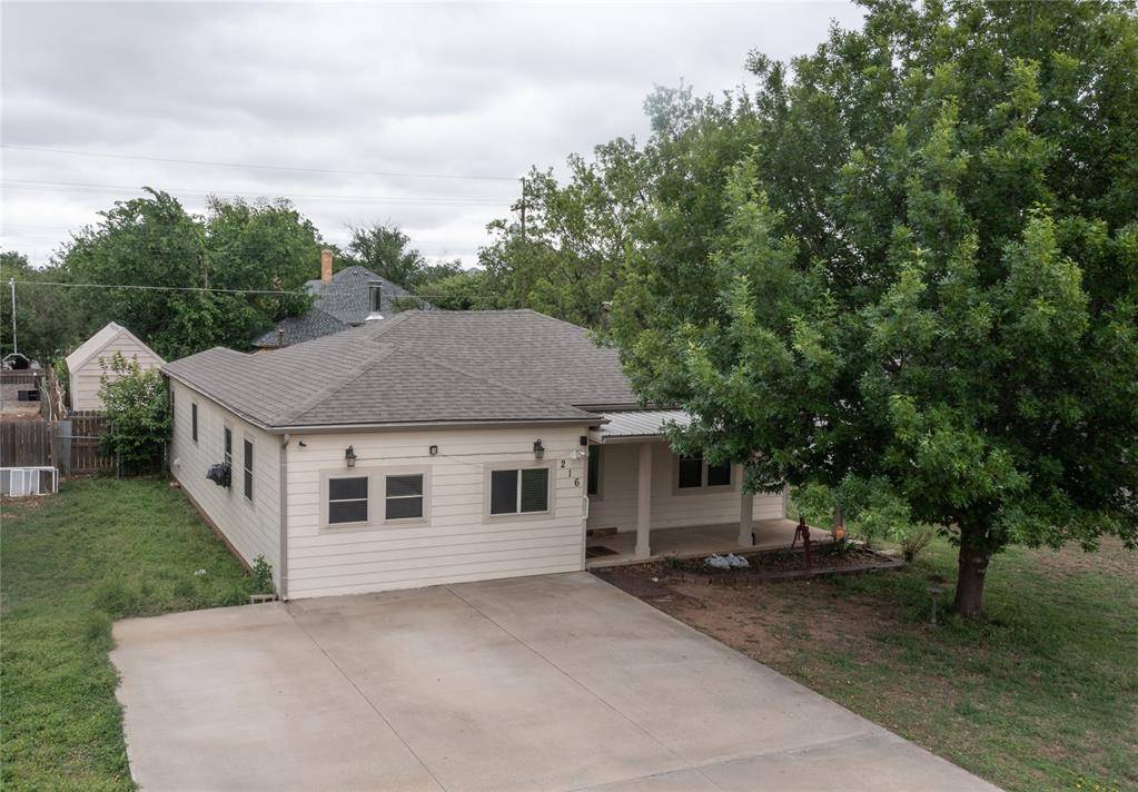 216 N Hitchcock ST, Hobart, OK 73651
