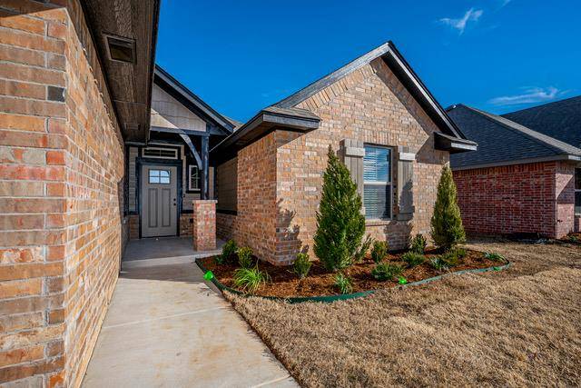 1912 Long Cove AVE, Yukon, OK 73099