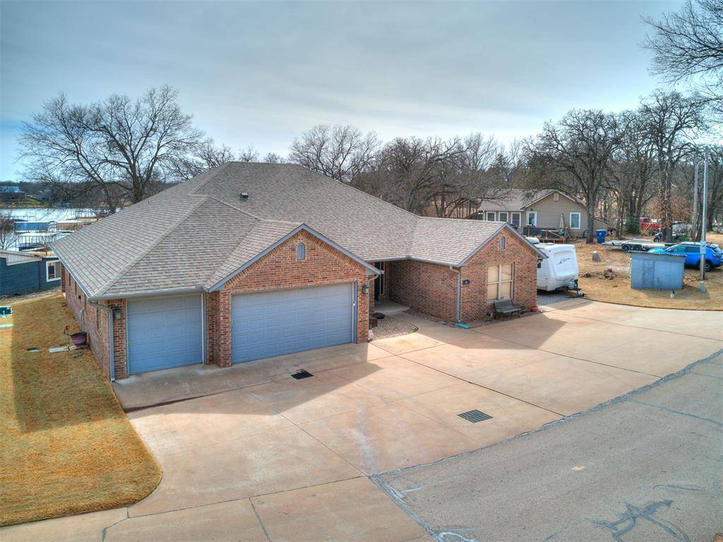 46 W Shore DR, Arcadia, OK 73007