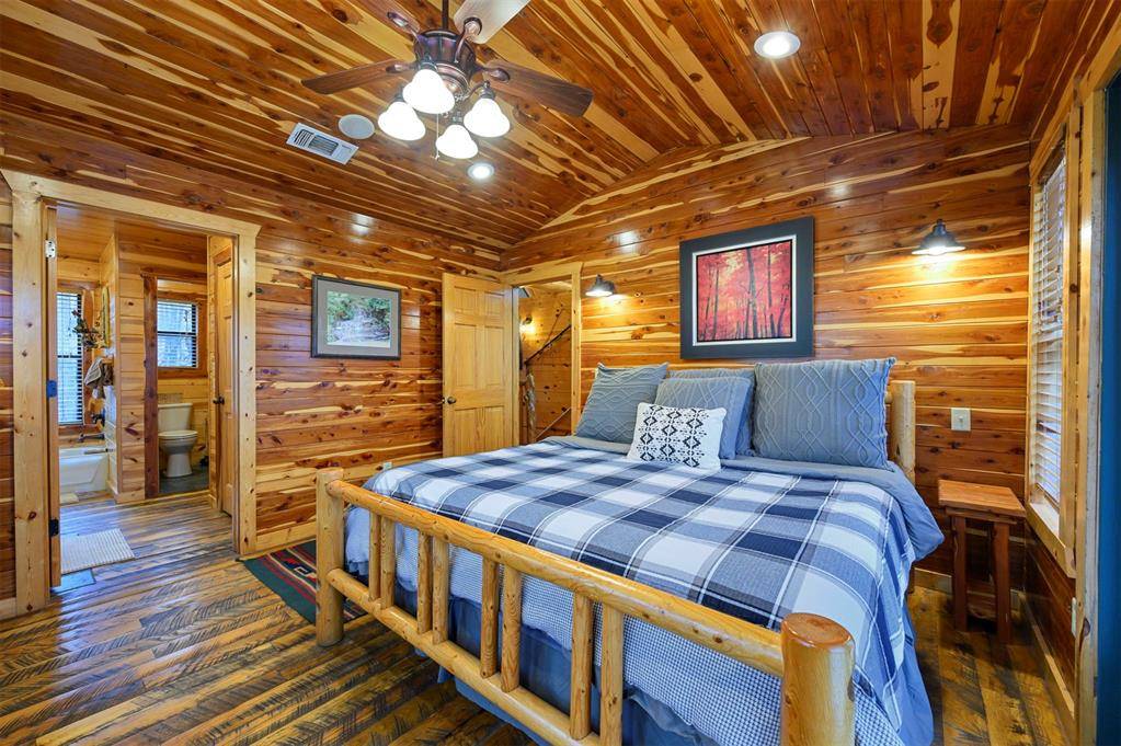 1368 Southern Hills CIR, Broken Bow, OK 74728