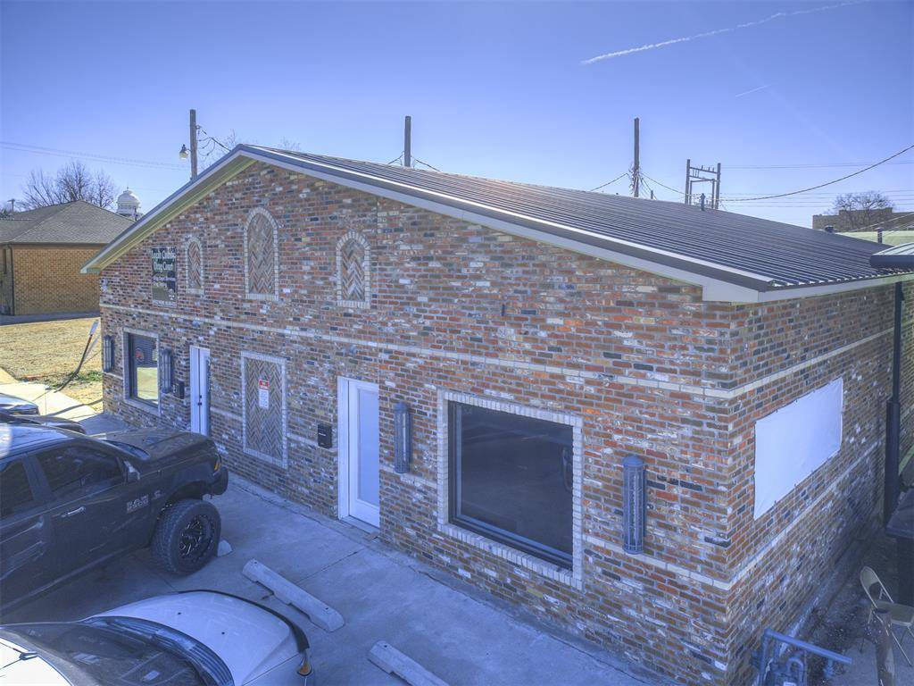 211 E Cleveland AVE, Guthrie, OK 73044
