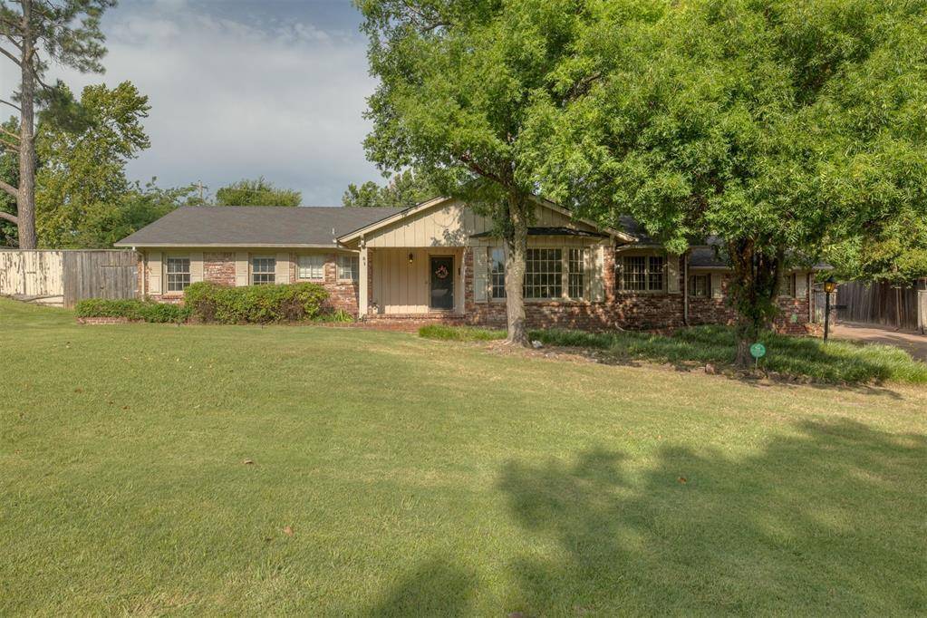 4813 Larissa LN, Oklahoma City, OK 73112