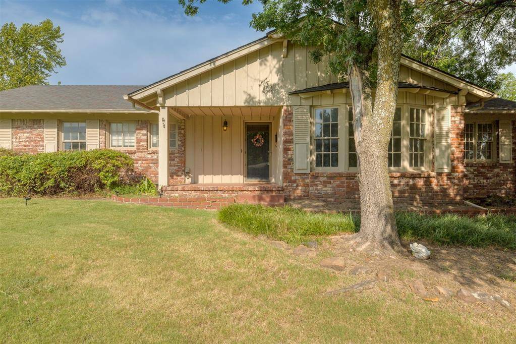 4813 Larissa LN, Oklahoma City, OK 73112