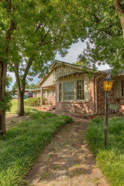 4813 Larissa LN, Oklahoma City, OK 73112