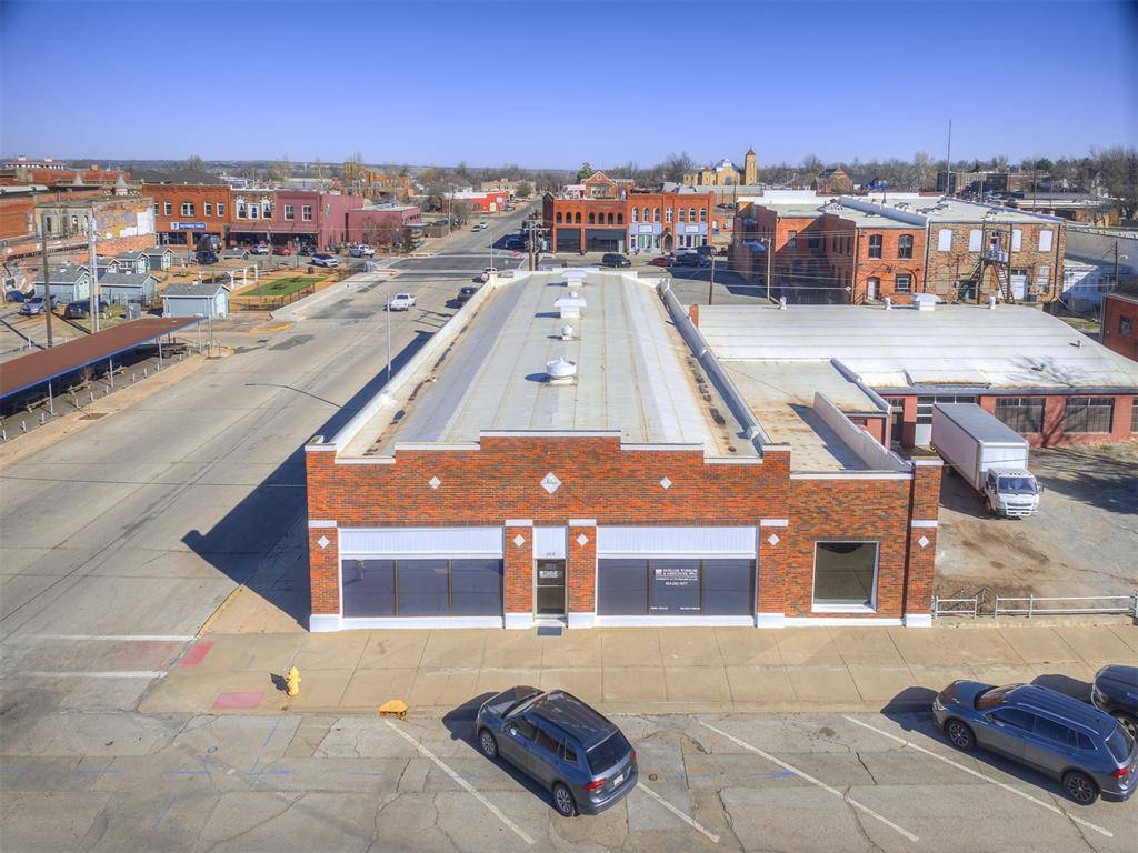 202 E Harrison AVE, Guthrie, OK 73044