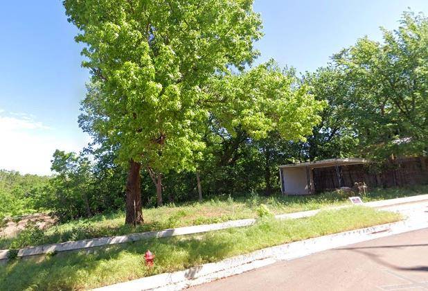 312 W Noble AVE, Guthrie, OK 73044