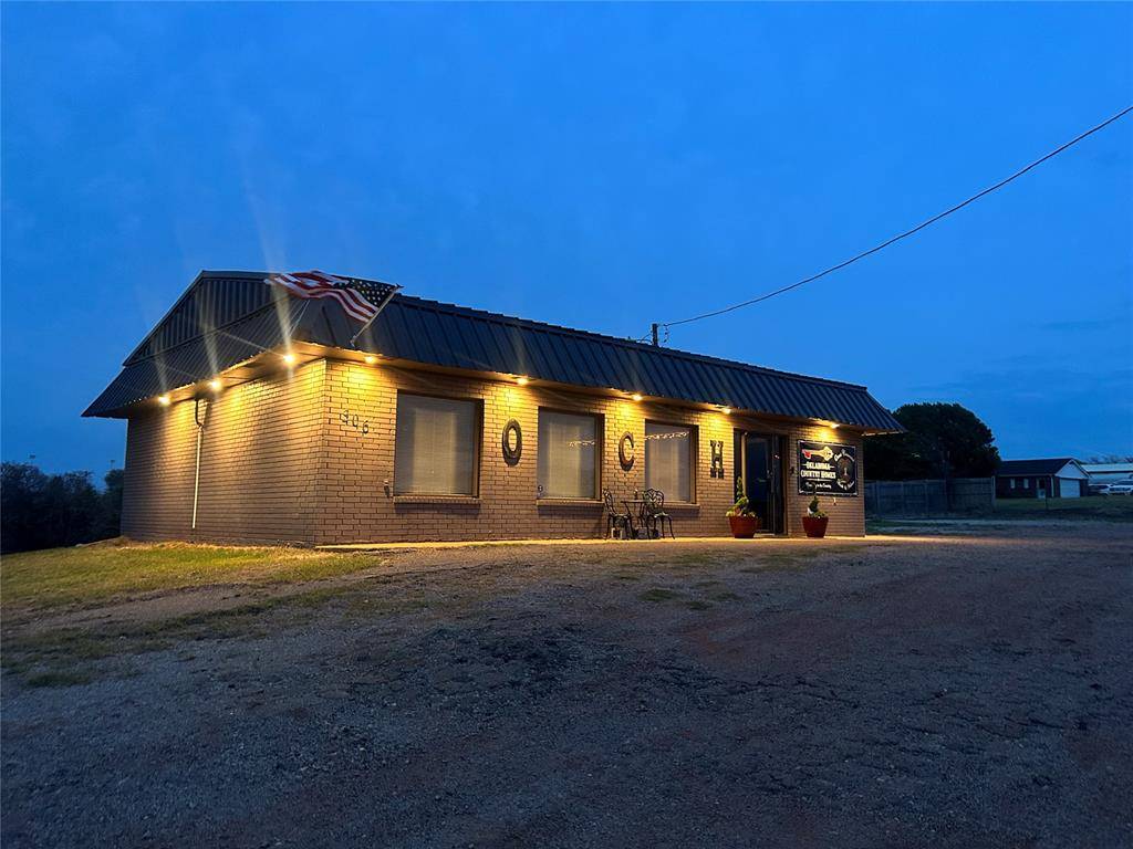306 E Highway 66 HWY, Wellston, OK 74881