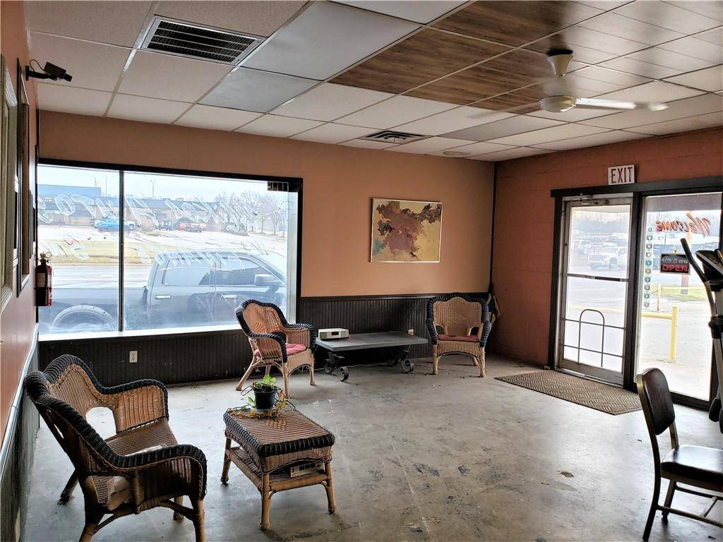 8004 NE 23 ST, Oklahoma City, OK 73141