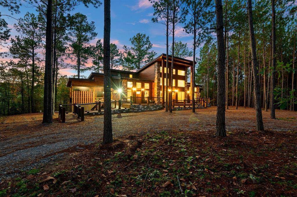 453 Bear Pine TRL, Broken Bow, OK 74728