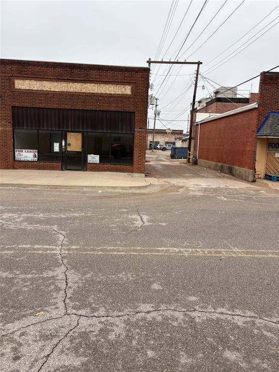 116 S 5th ST, Chickasha, OK 73018