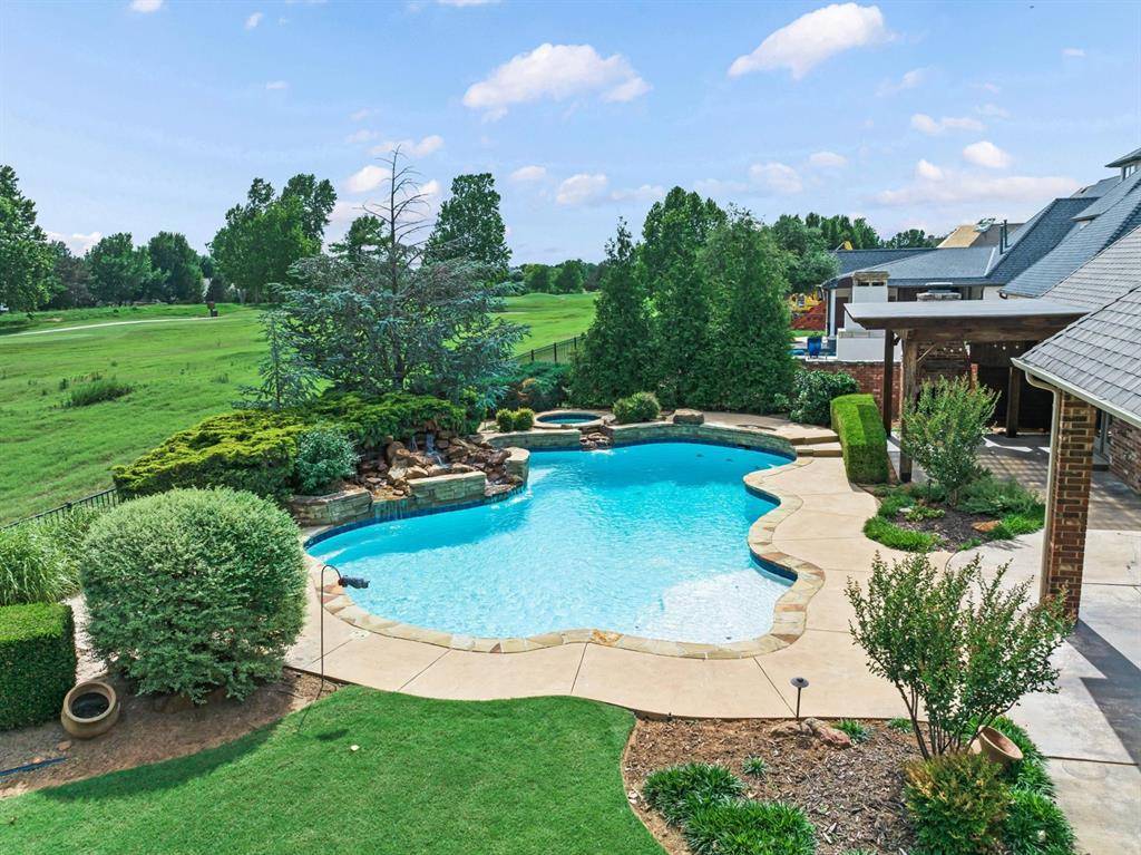 400 Heritage BLVD, Edmond, OK 73025
