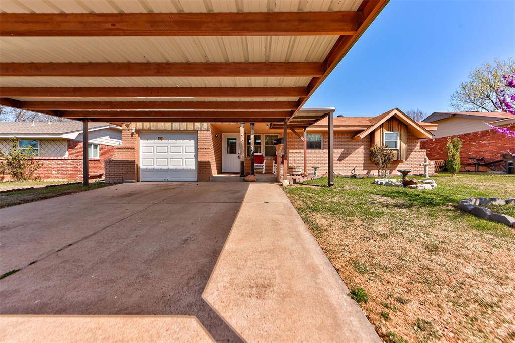753 SW 1st ST, Moore, OK 73160
