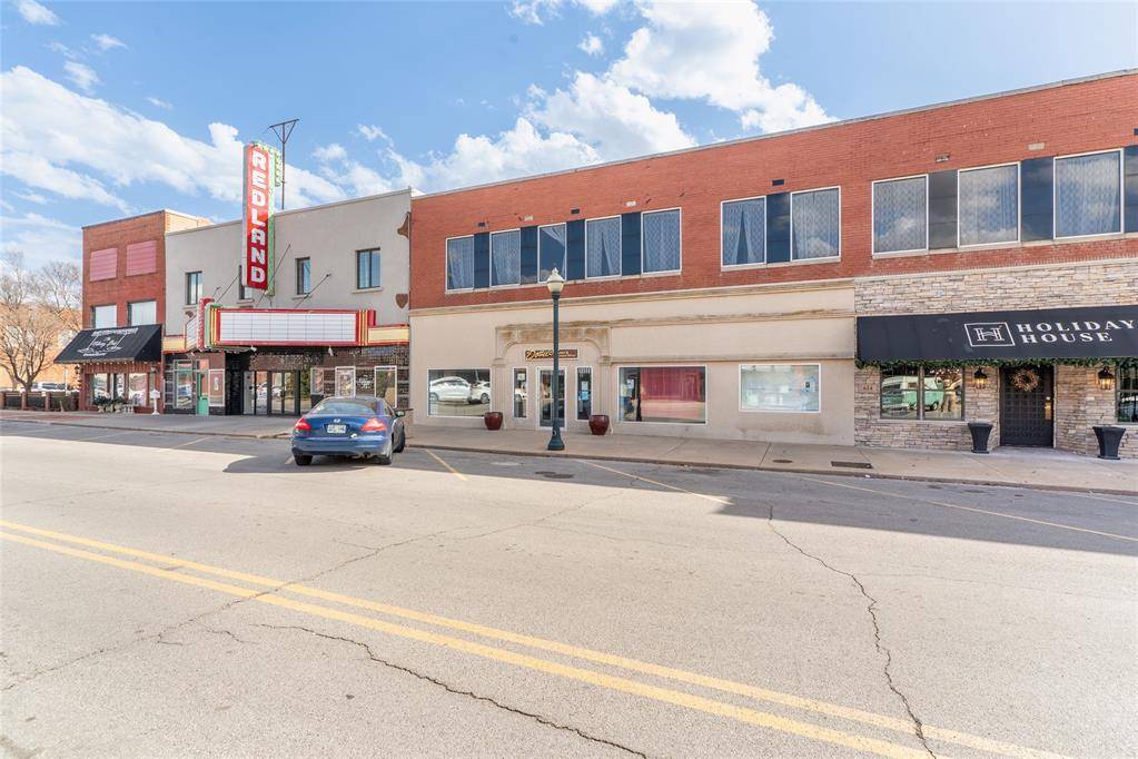 612 Frisco AVE, Clinton, OK 73601