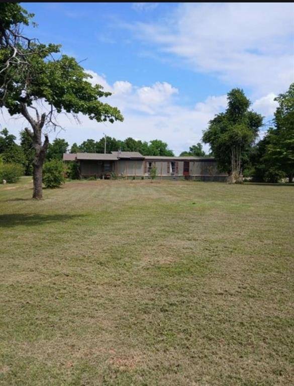 26190 Ash LN, Blanchard, OK 73010