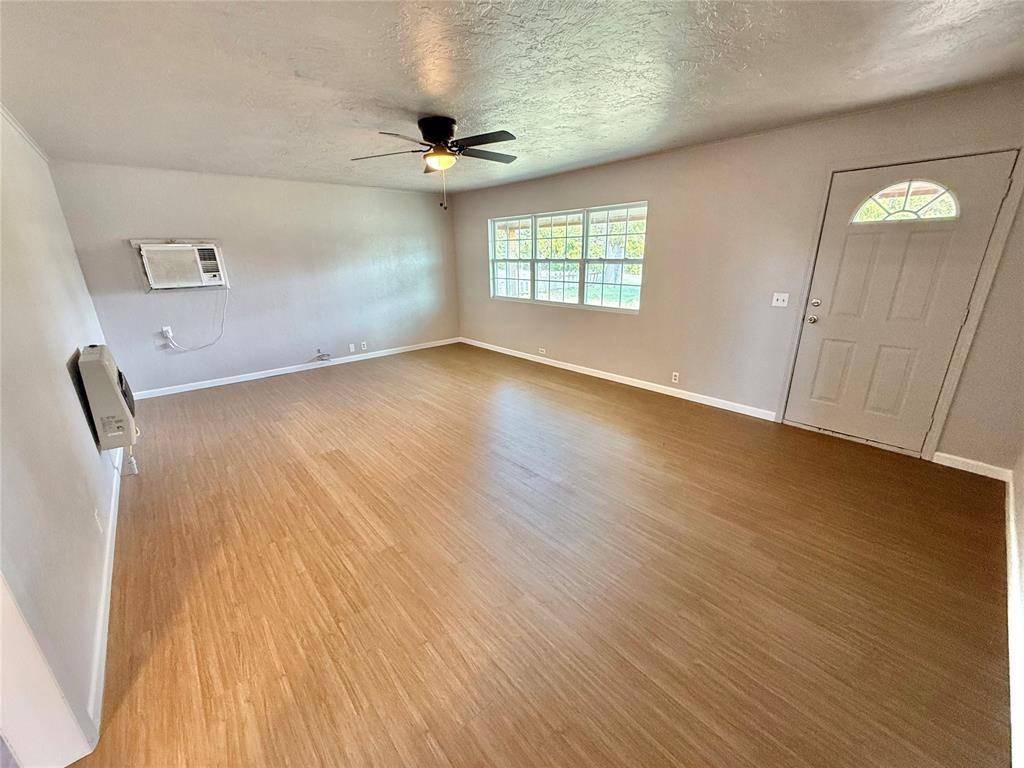 1601 C ST, Snyder, OK 73566