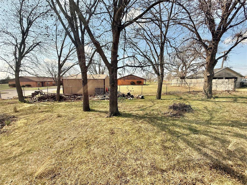 1601 C ST, Snyder, OK 73566