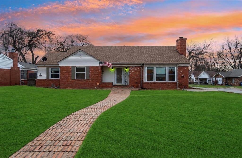 802 S 12th ST, Chickasha, OK 73018