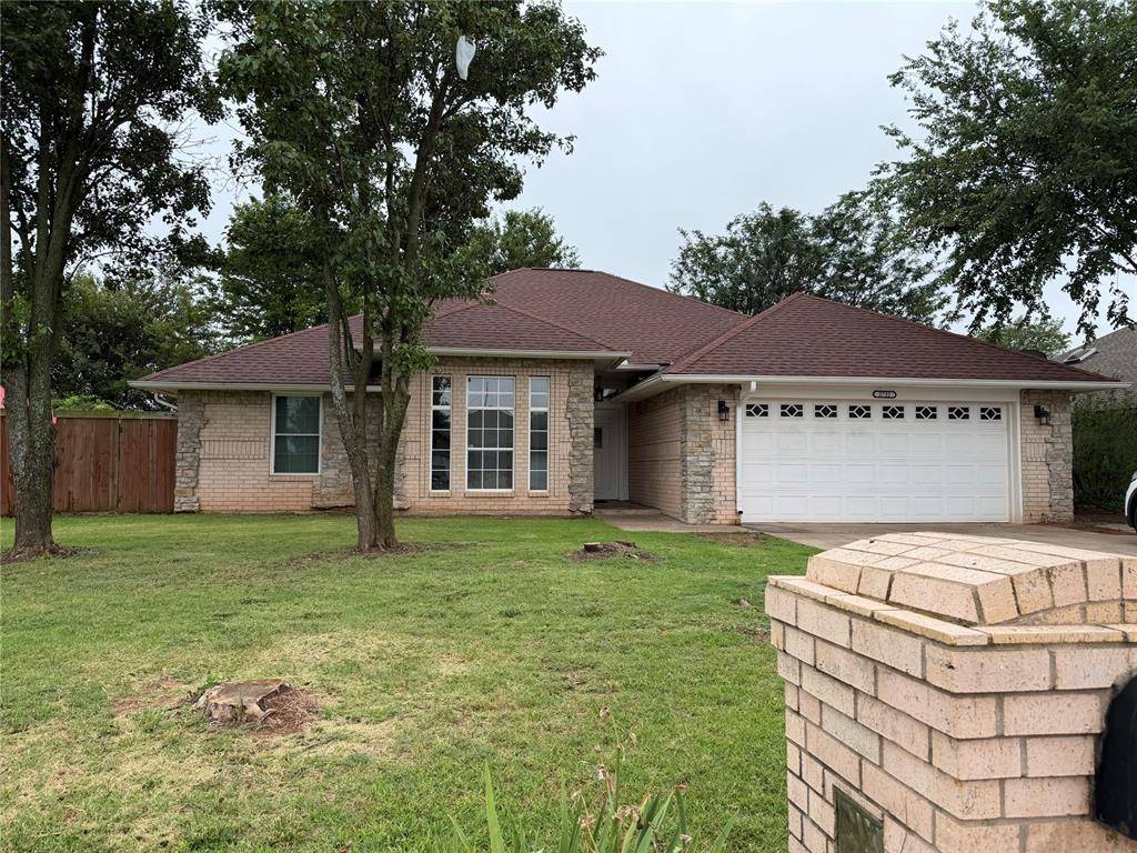 2732 SE 90Th ST, Moore, OK 73160