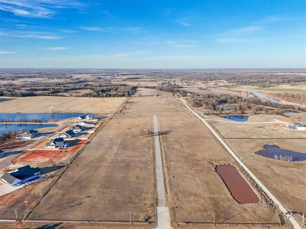 9 Stone River Ranch DR, Shawnee, OK 74804