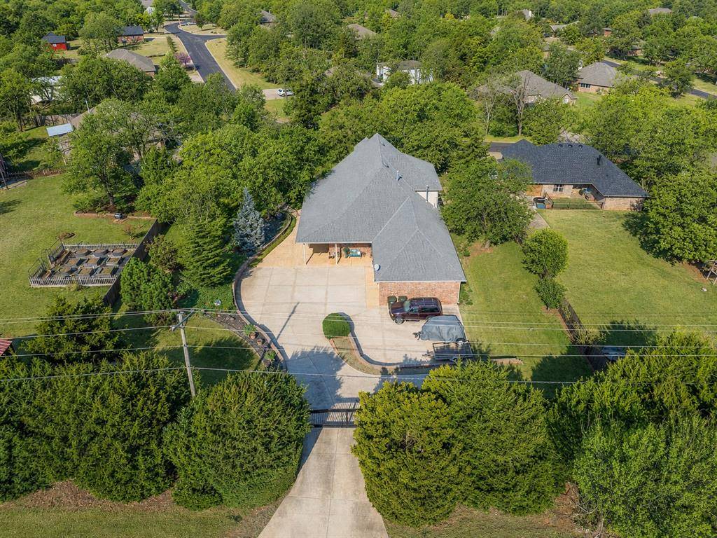4104 Prairie Falcon PT, Edmond, OK 73034