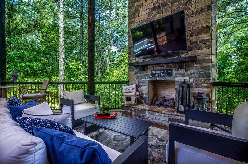 617 Sugarberry TRL, Broken Bow, OK 74728