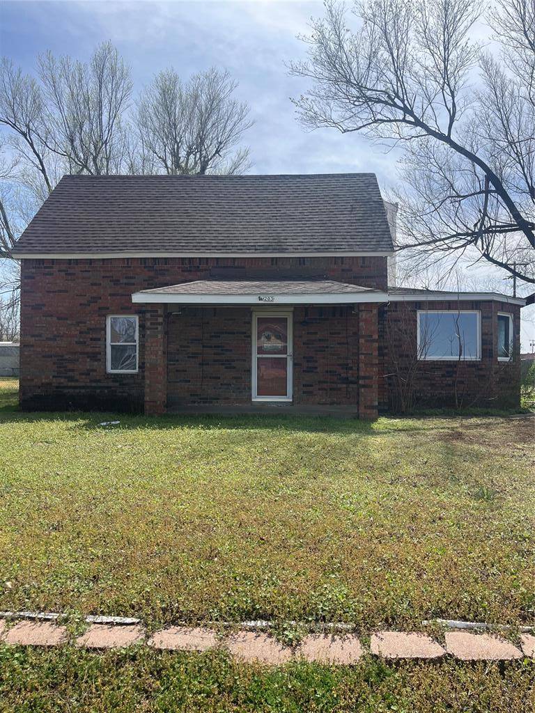 203 E Washington, Crescent, OK 73028