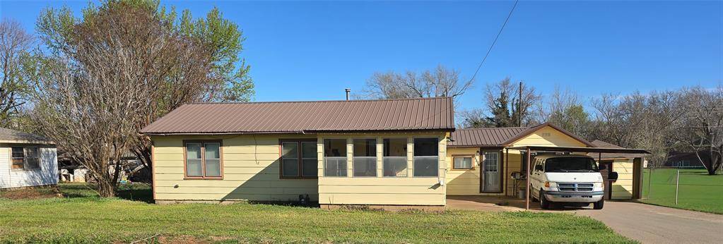 1212 12th ST, Maysville, OK 73057