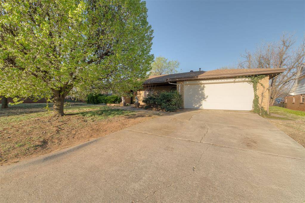 6401 N College AVE, Oklahoma City, OK 73132