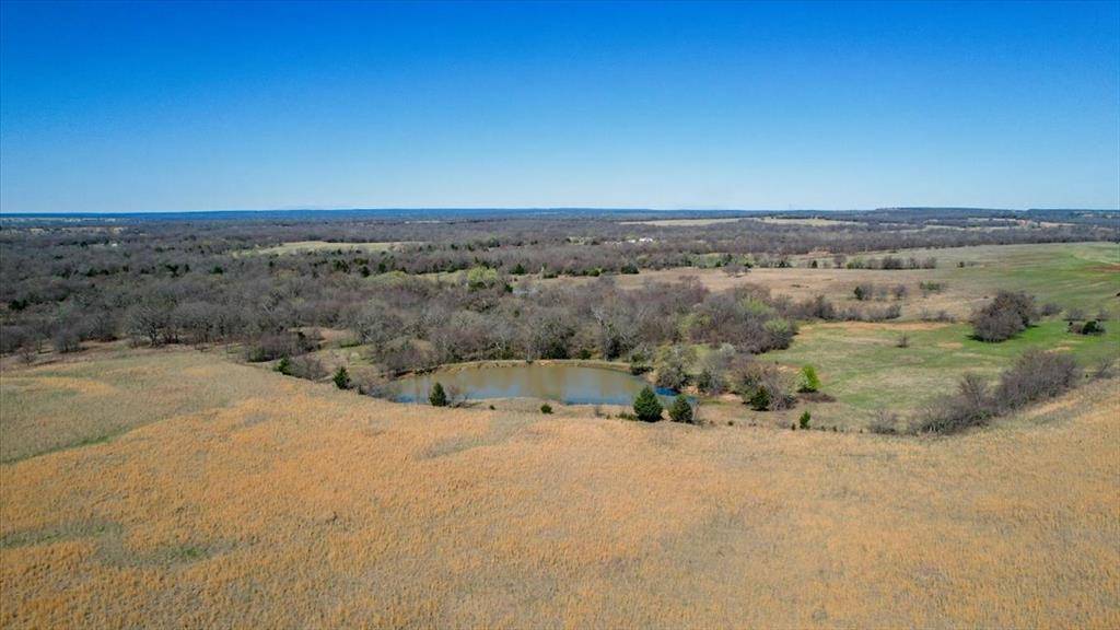 9573 W Rocking RD, Atoka, OK 74525