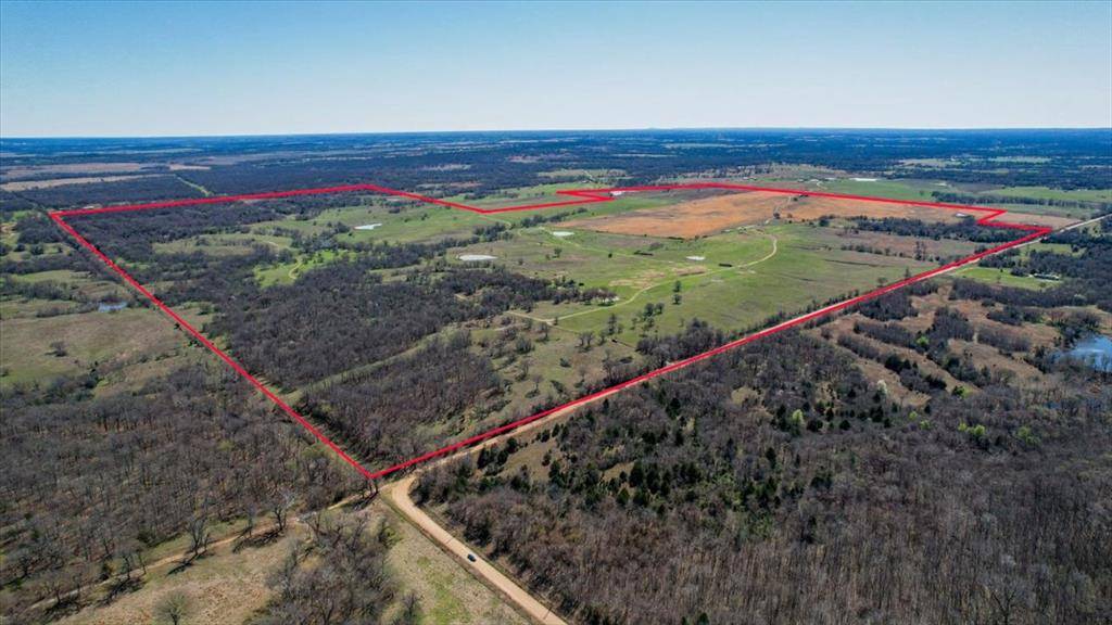 9573 W Rocking RD, Atoka, OK 74525