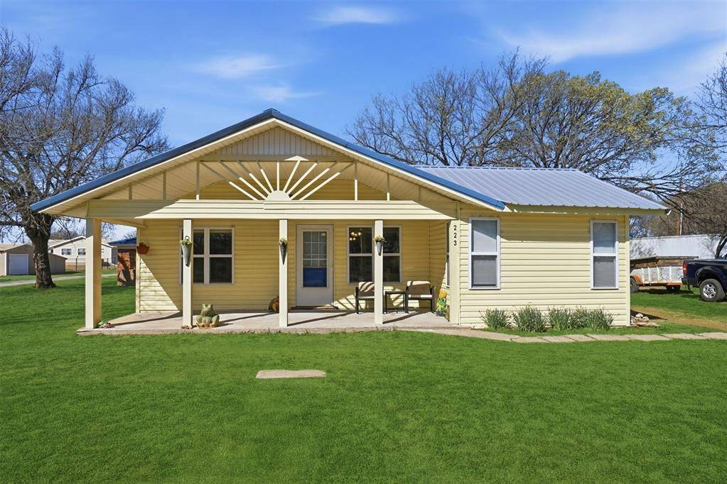223 S Ash AVE, Erick, OK 73645