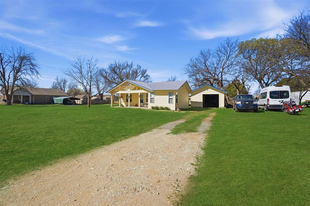 223 S Ash AVE, Erick, OK 73645