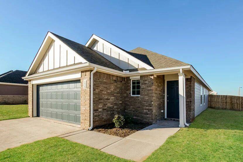 1804 Dogwood DR, El Reno, OK 73036