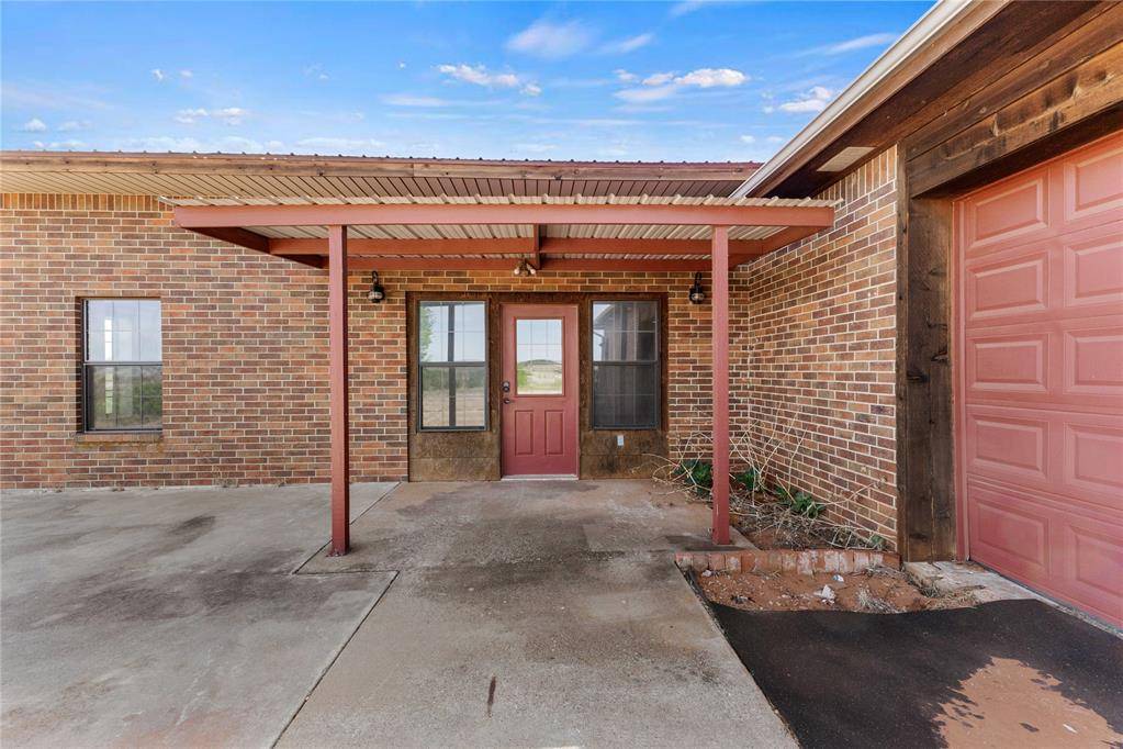 12168 N US 281 HWY, Lookeba, OK 73053