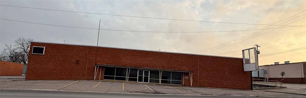 301 E 12th ST, Ada, OK 74820