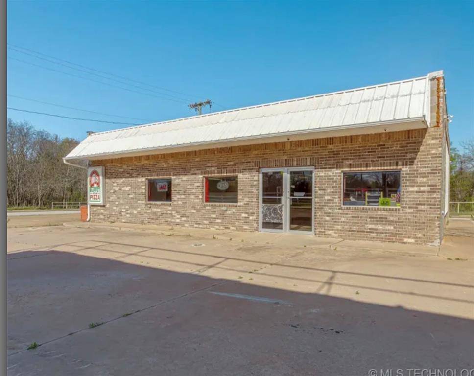 1221 S Highway 99, Stroud, OK 74079